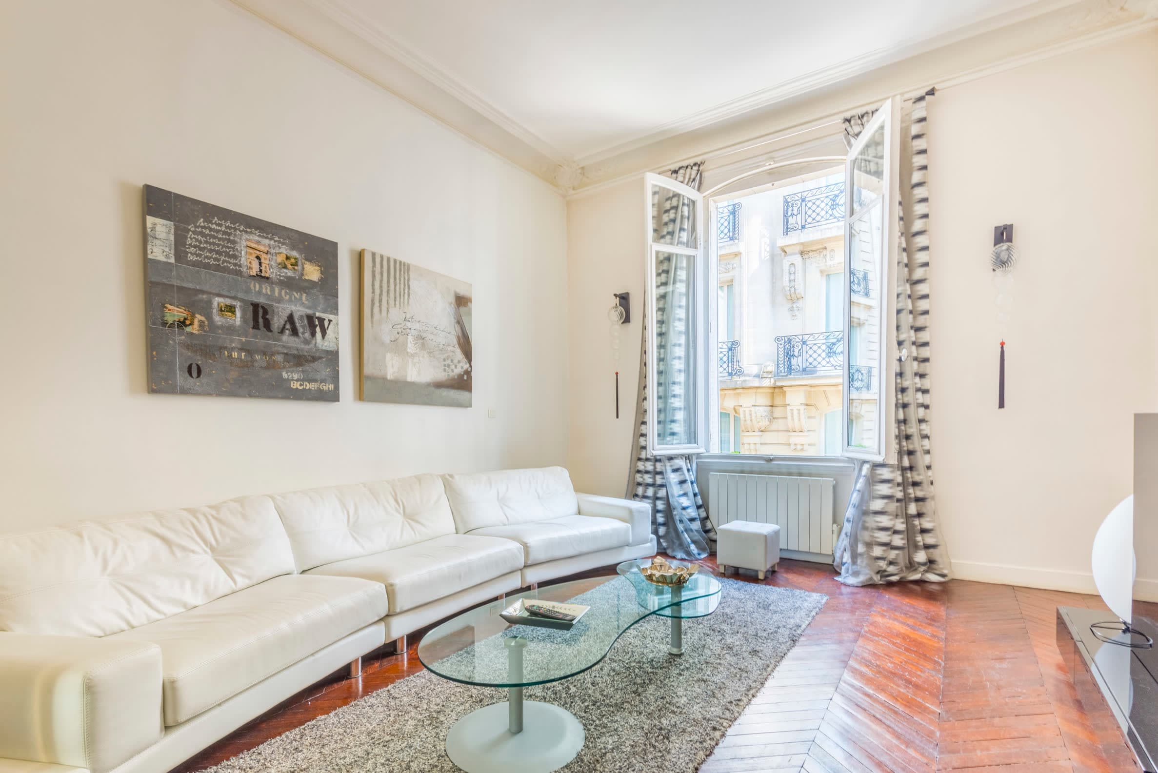 Raymond Poincaré - Appartement de charme dans un hôtel particulier - Paris 16e