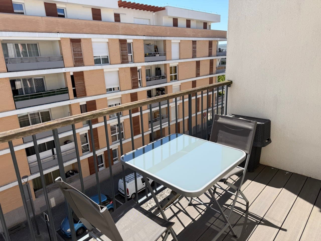 Appartement 2 pièces avec Balcon - Image 3