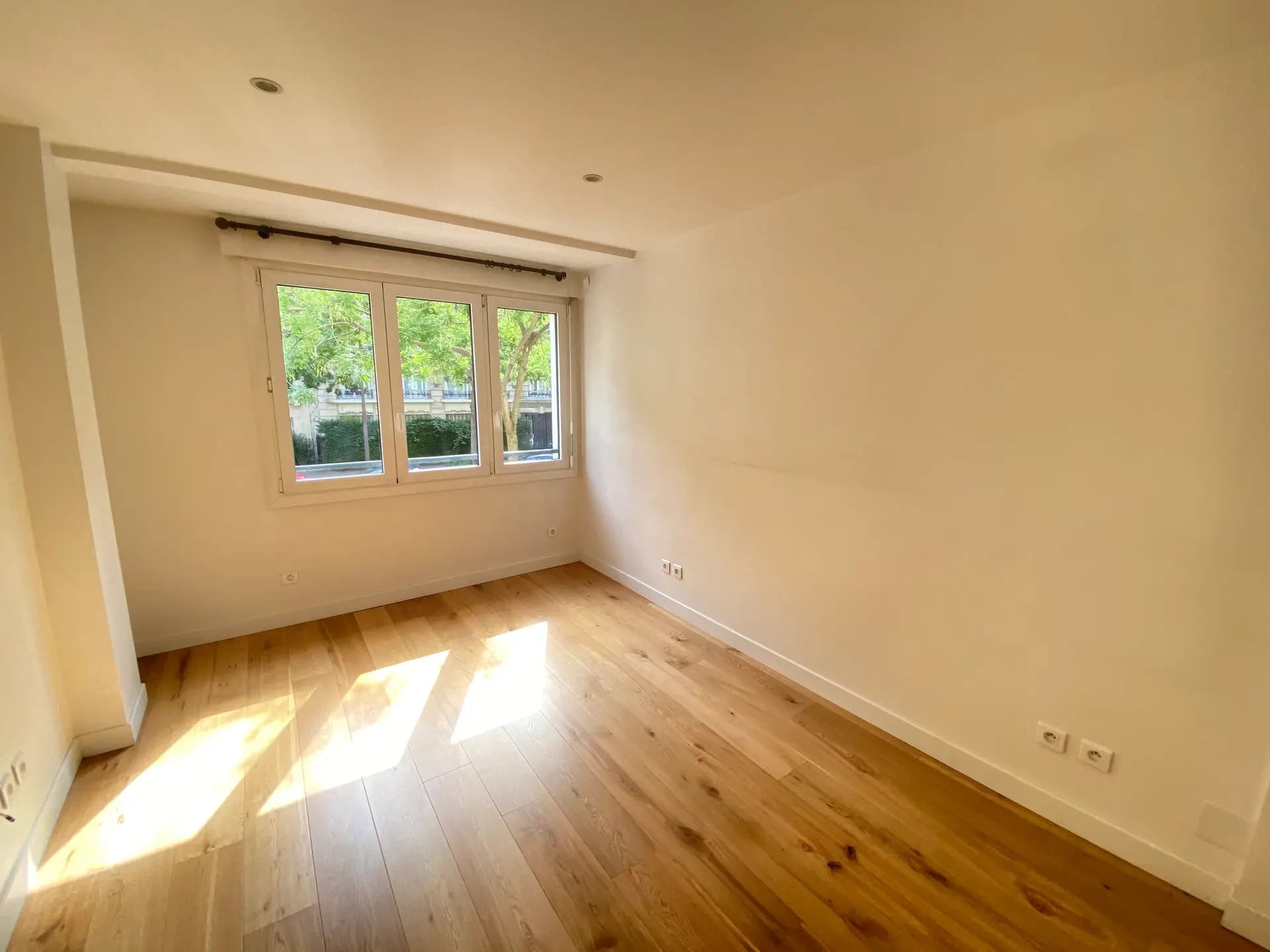 APPARTEMENT FAMILIAL PROCHE PORTE D'AUTEUIL - Image 6